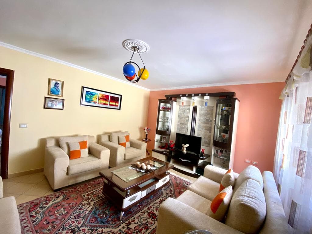 SHITET APARTAMENT 3+1 RRUGA HYSEN KERTUSHA, DURRES. 2