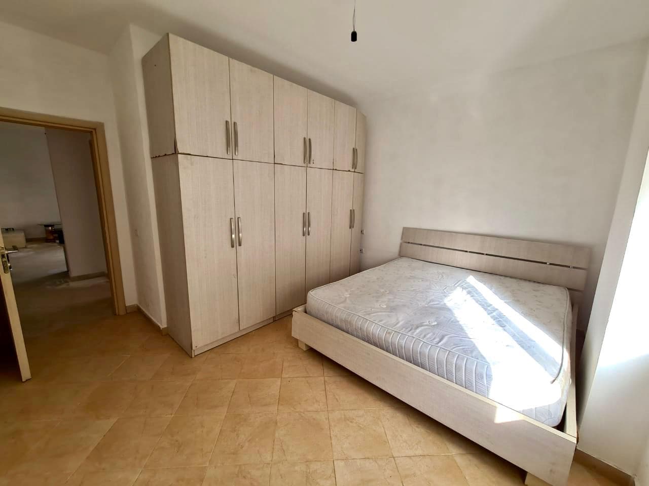 SHITET APARTAMENT 3+1 PRANE RROTES KUQE, PLAZH, DURRES. 4