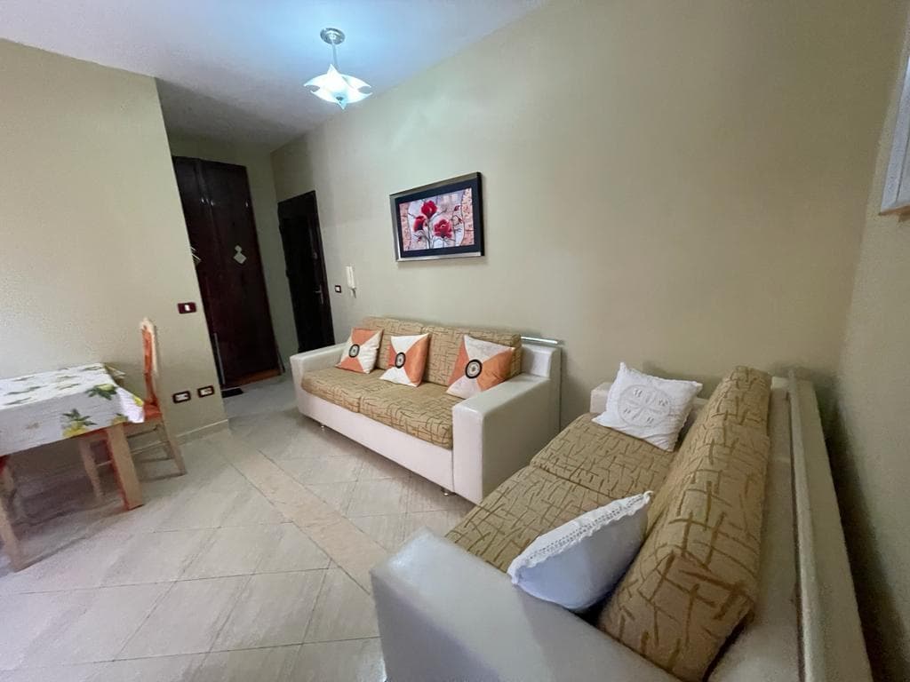SHITET APARTAMENT 2+1 PRANE HOTEL ADRIATIK,PLAZH,DURRES. 2