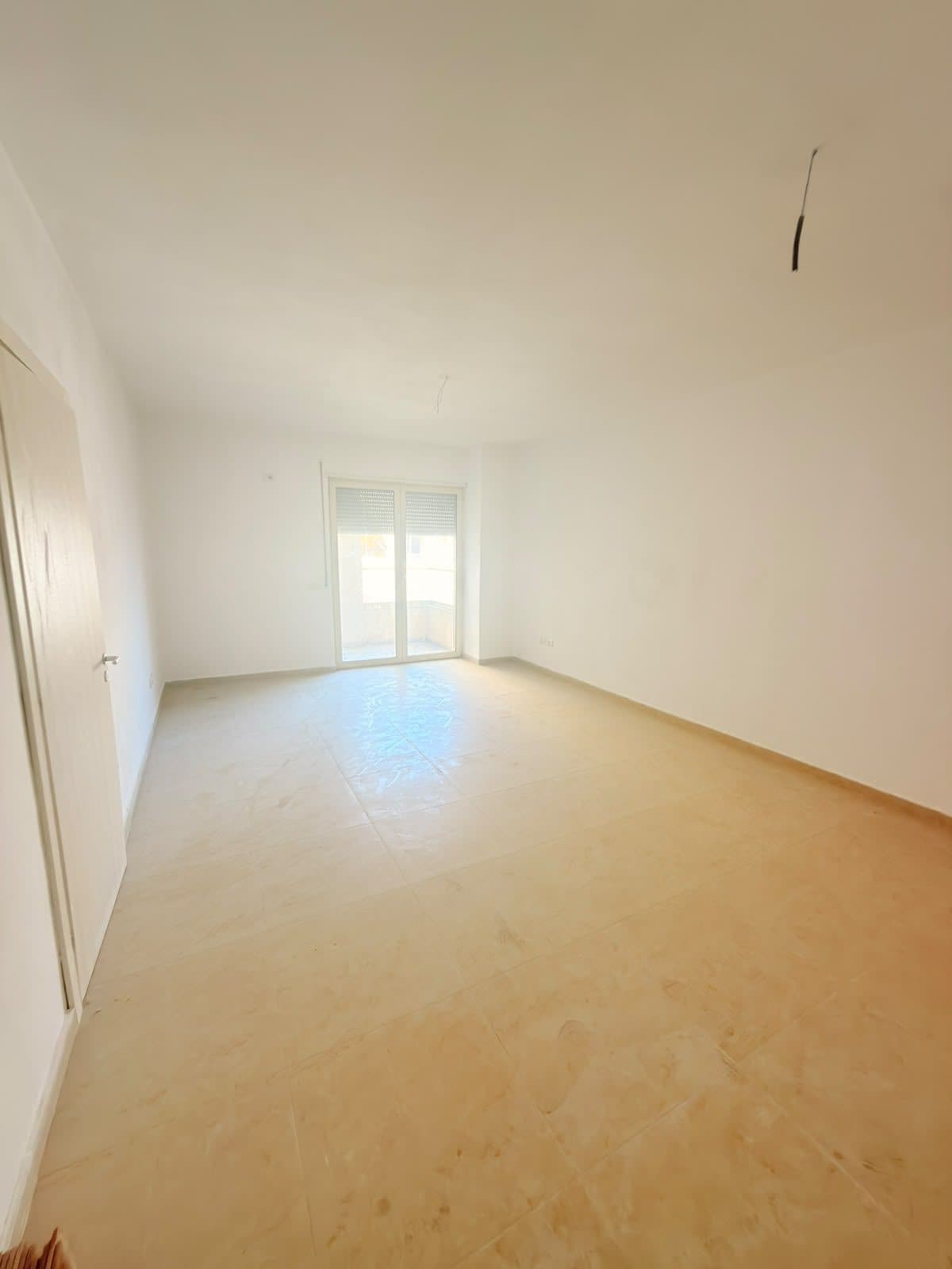 SHITET APARTAMENT 1+1 NE RRUGEN E PORTIT, DURRES 4
