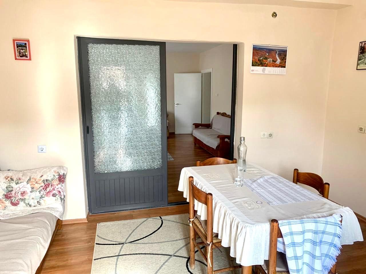 SHITET APARTAMENT 3+1, PRANE KMY, MUZEUMI, DURRES. 4