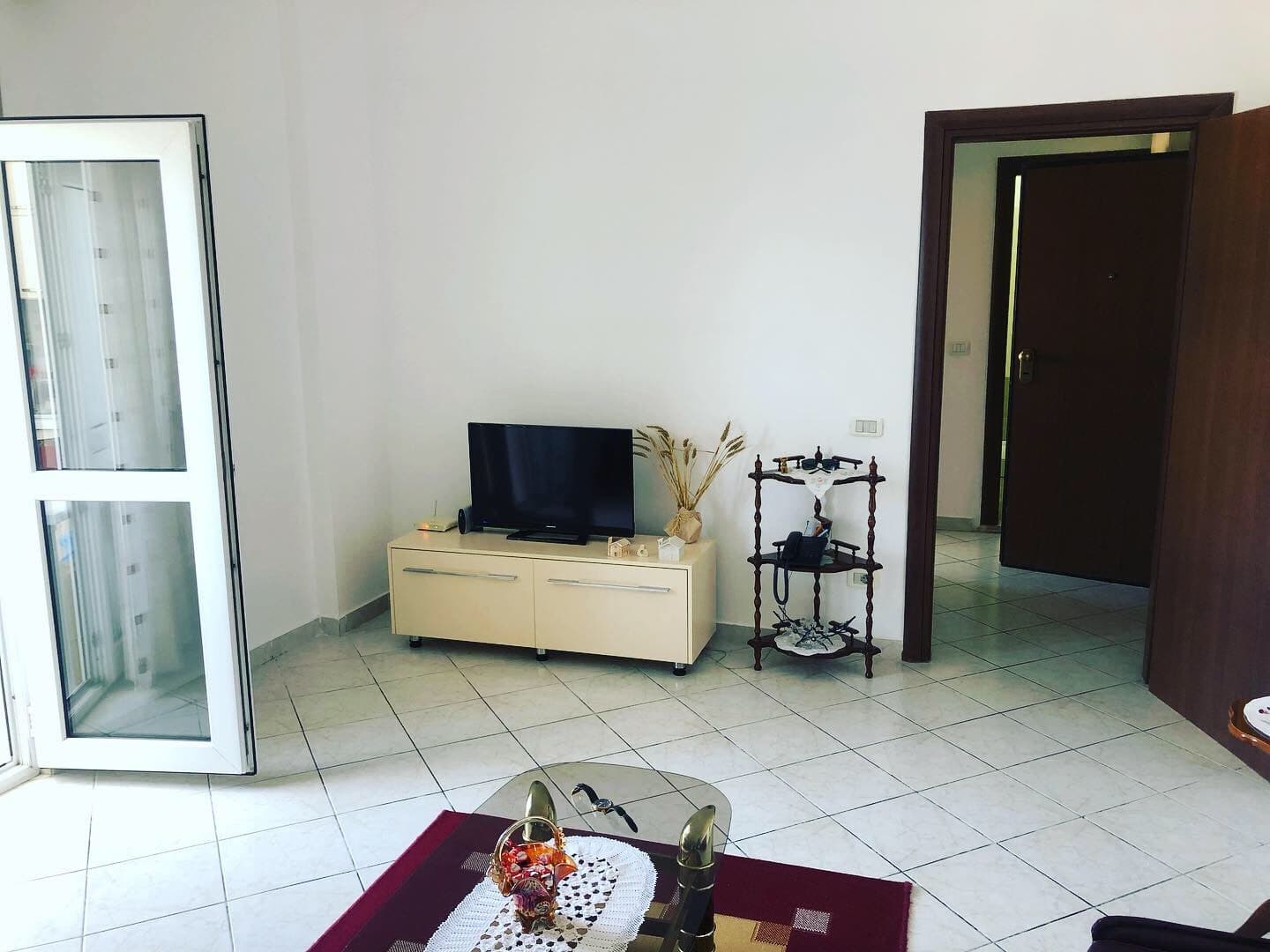 SHITET APARTAMENT 1+1 NE VOLLGA,DURRES! 3
