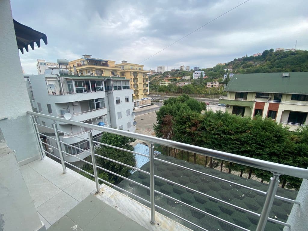 SHITET APARTAMENT 2+1 PRANE MAJESTIC, SHKEMBI I KAVAJES, DURRES. 4