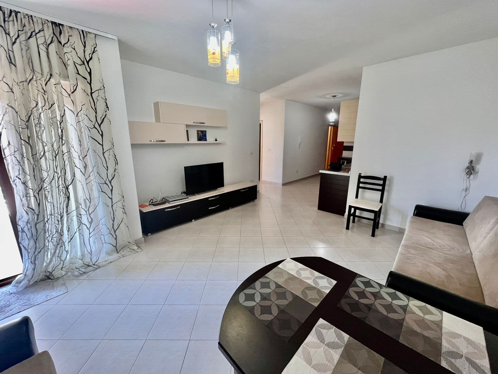 EXLUSIVE 🔥 SHITET APARTAMENT 2+1 ME PAMJE NGA DETI, CURRILA, DURRES. 4