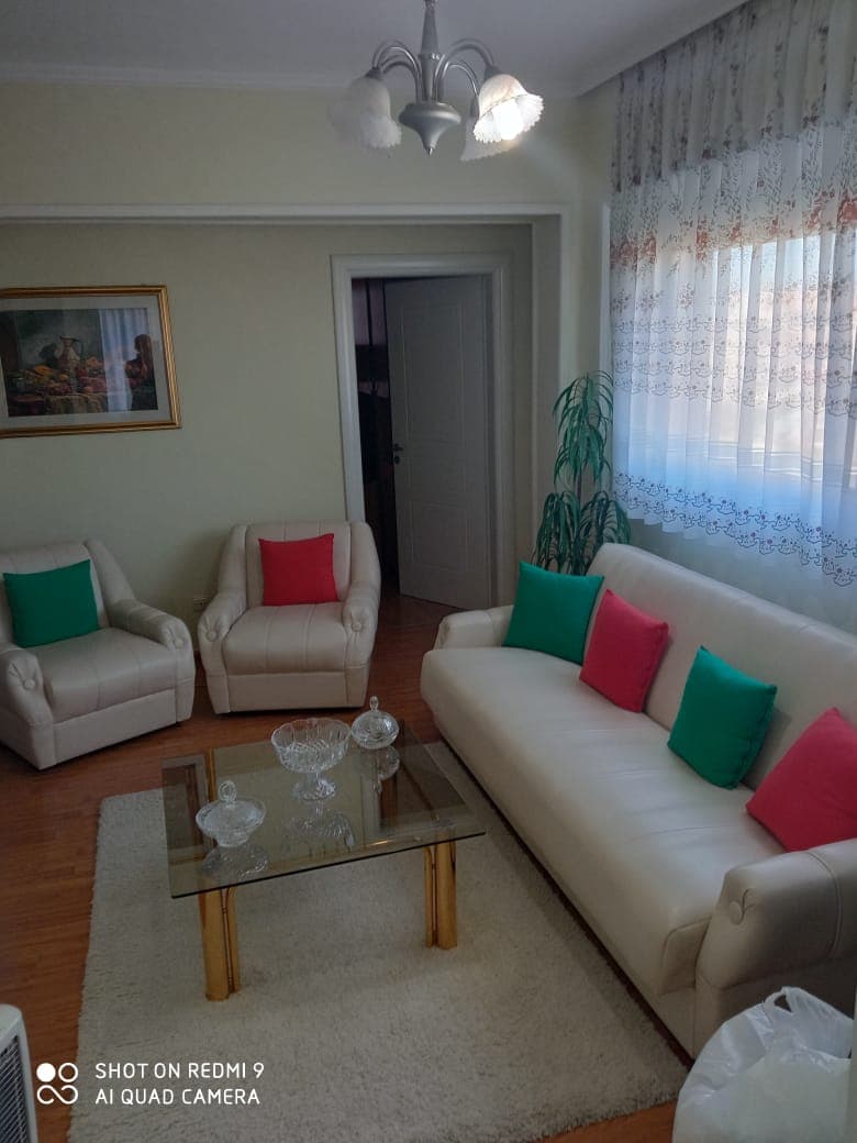 SHITET APARTAMENT 1+1 PRANE HOTEL FLORIDES,PLAZH,DURRES.