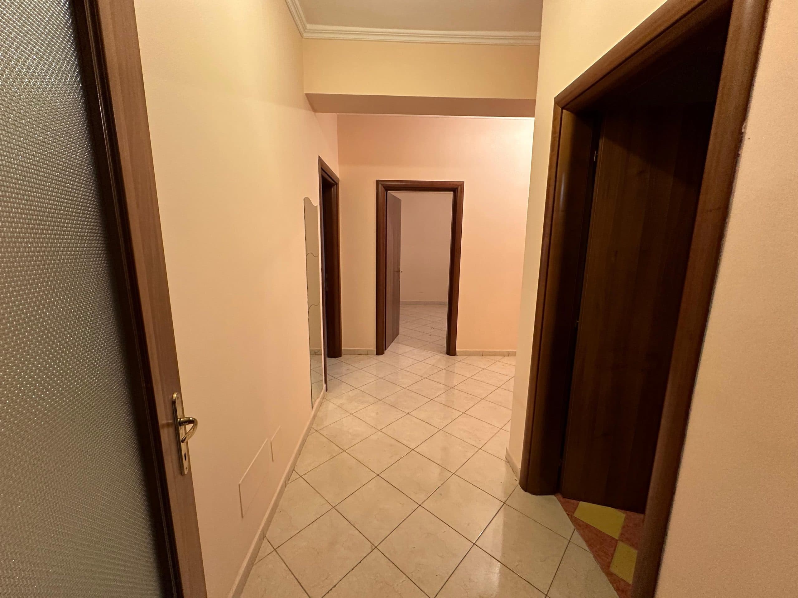 SHITET APARTAMENT 3+1, RRUGA RE E PORTIT, DURRES. 3