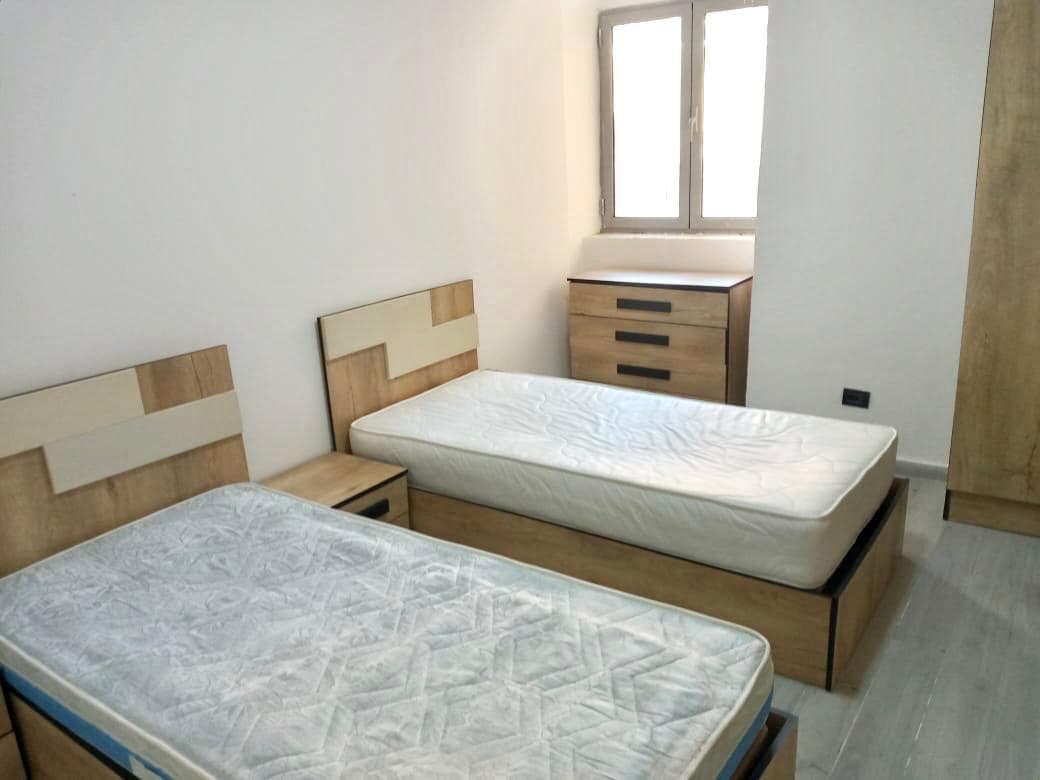 JEPET ME QERA APARTAMENT 1+1 PRANE SHKOLLES GJERGJ KASTRIOTI, DURRES. 4
