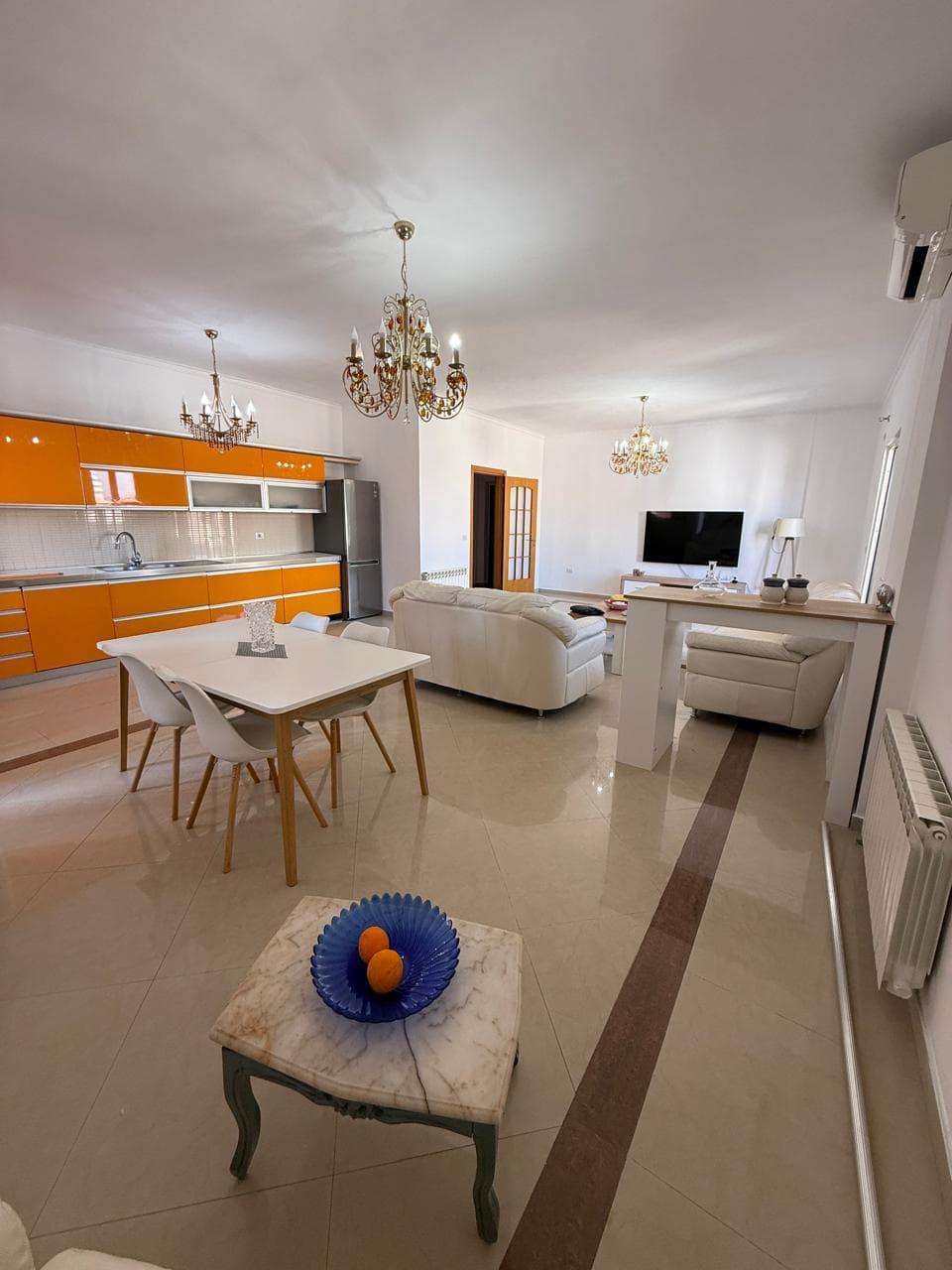 JEPET ME QERA APARTAMENT 2+1 TEK KAZAZI DURRES