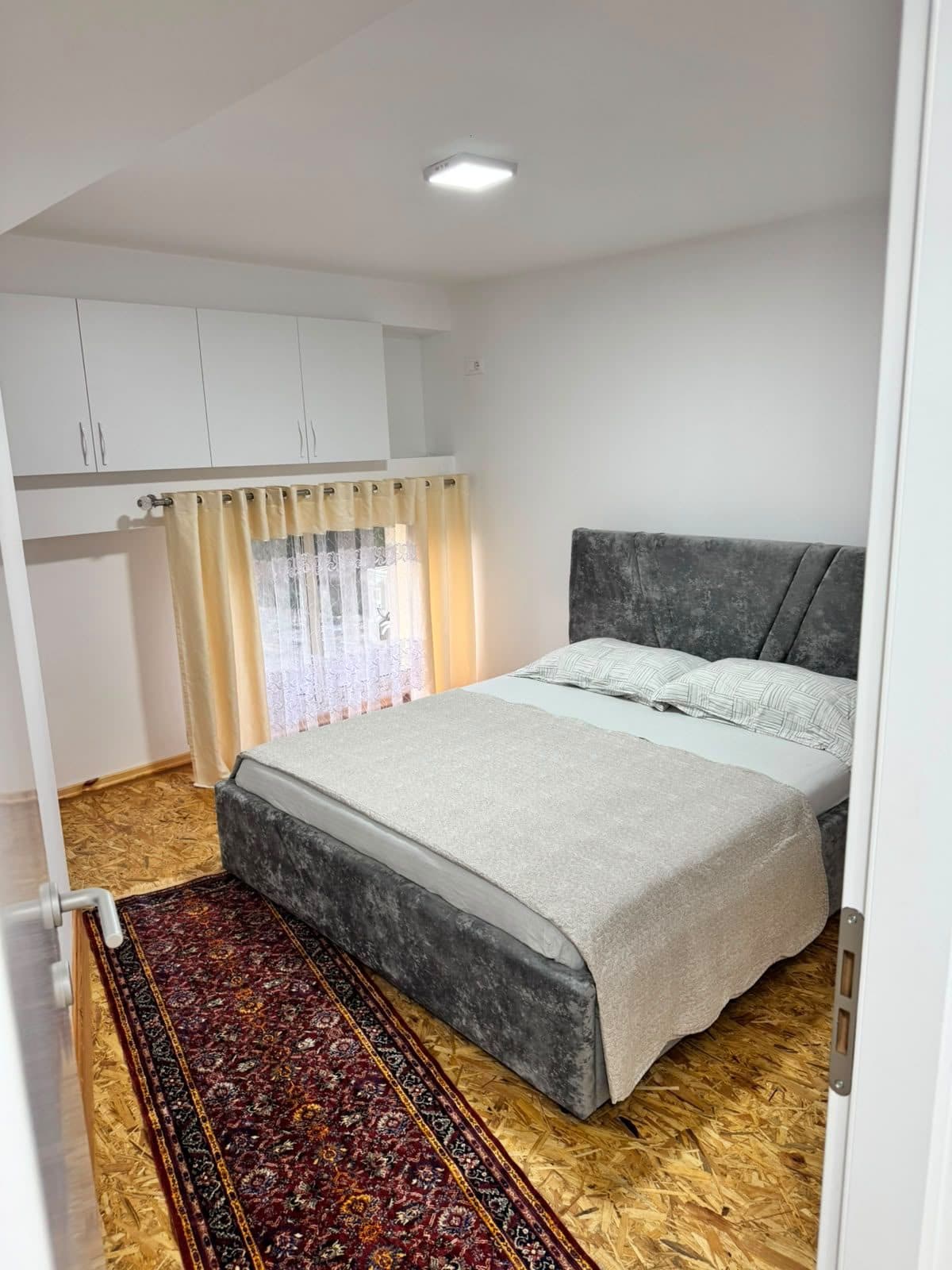 JEPET ME QERA APARTAMENT 2+1 DUPLEX PRANE BONITA LUXURY, GOLEM 2