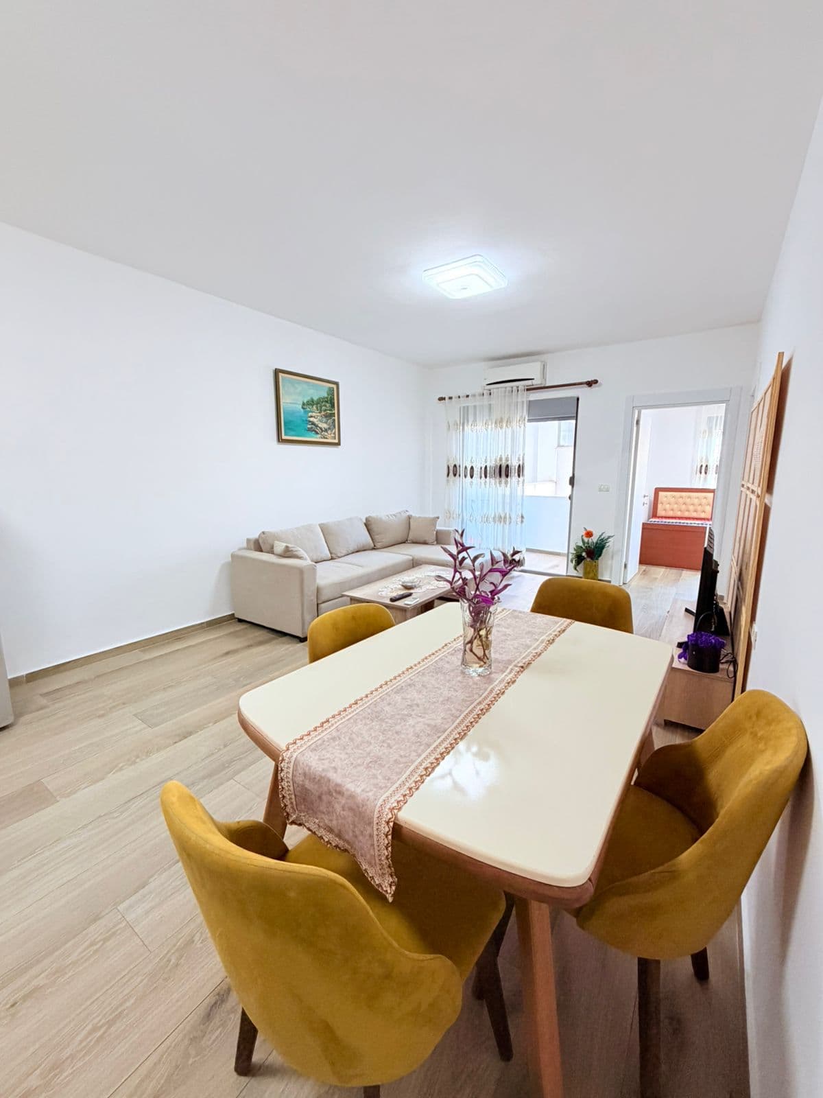 JEPET ME QERA APARTAMENT 2+1 TEK UJESJELLESI, DURRES 2