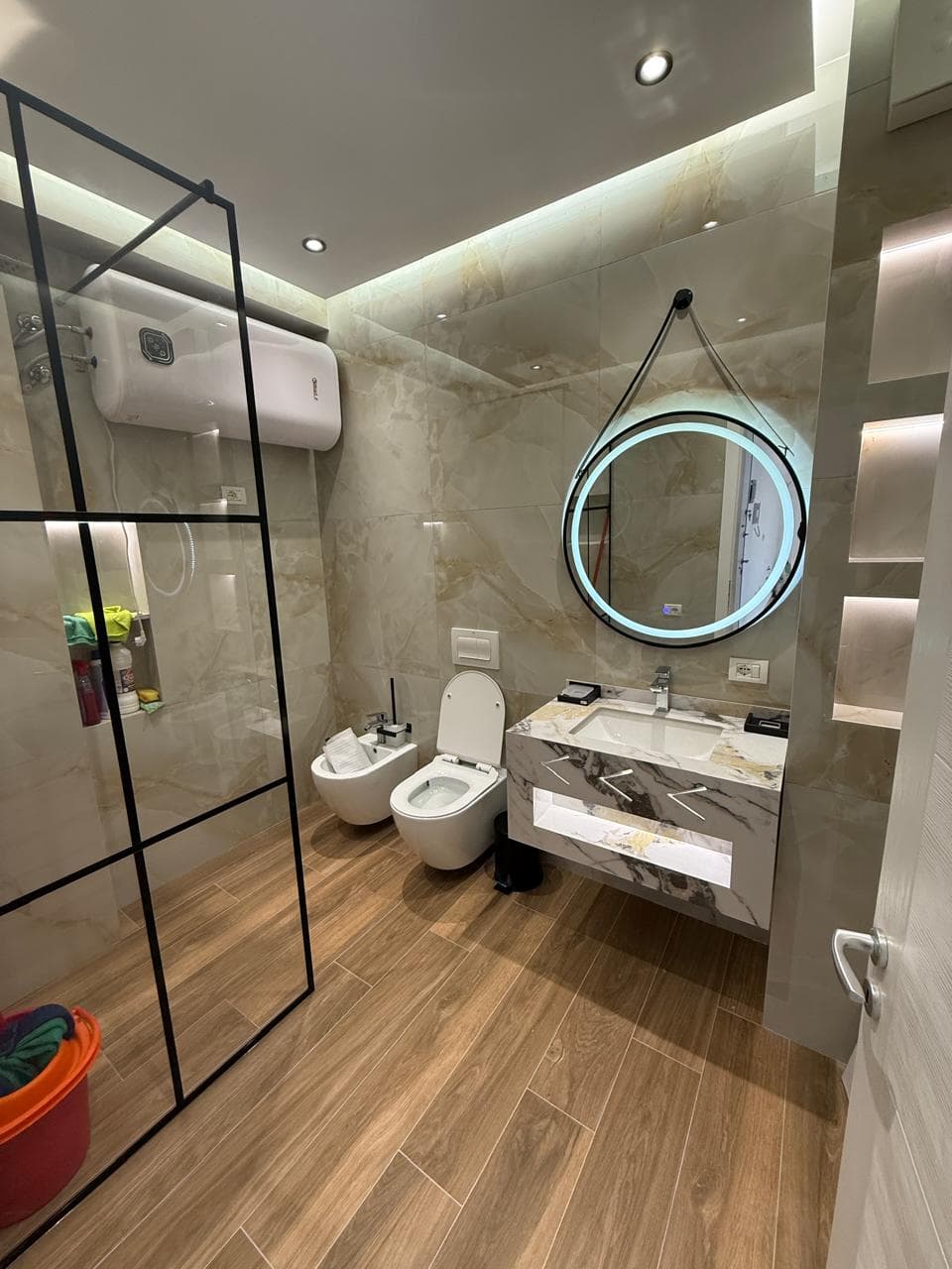 JEPET ME QERA 1+1 TREGU IDYSTRIAL DURRES 2