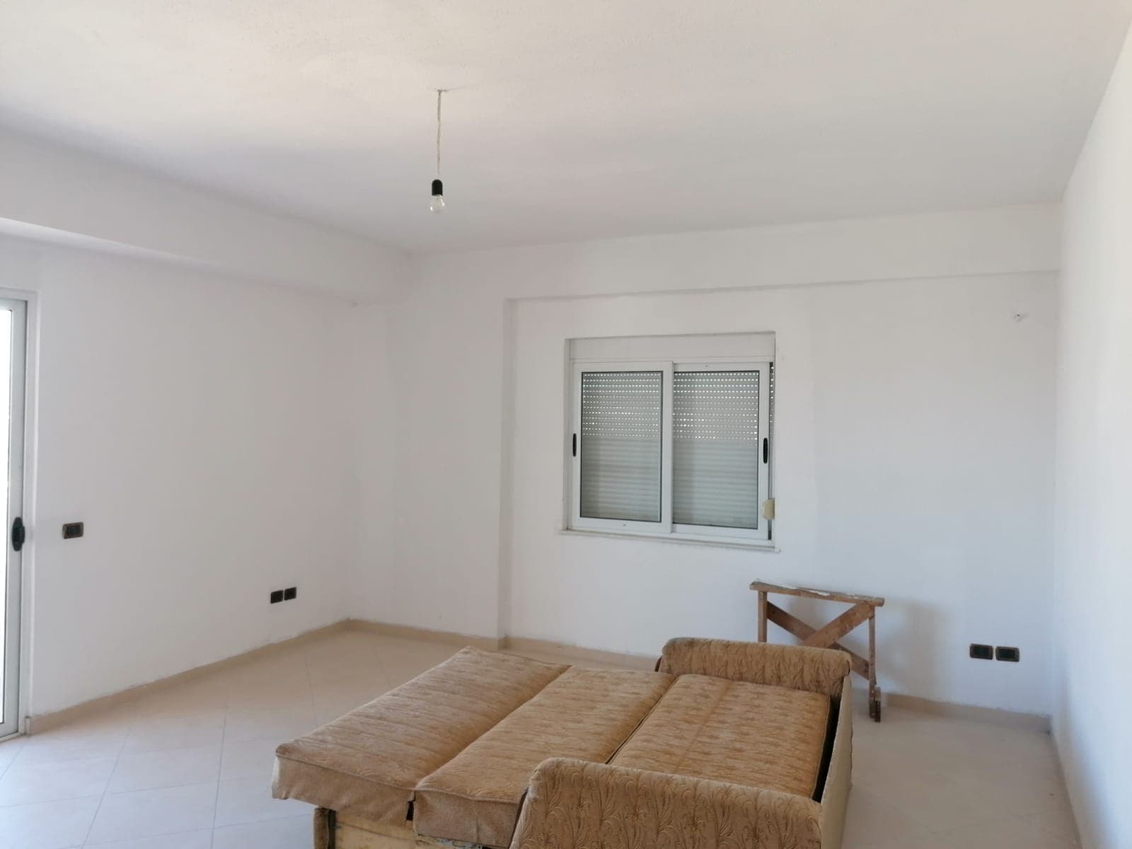 SHITET APARTAMENT 2+1+2 PRANE HOTEL FLORIDES ,PLAZH.