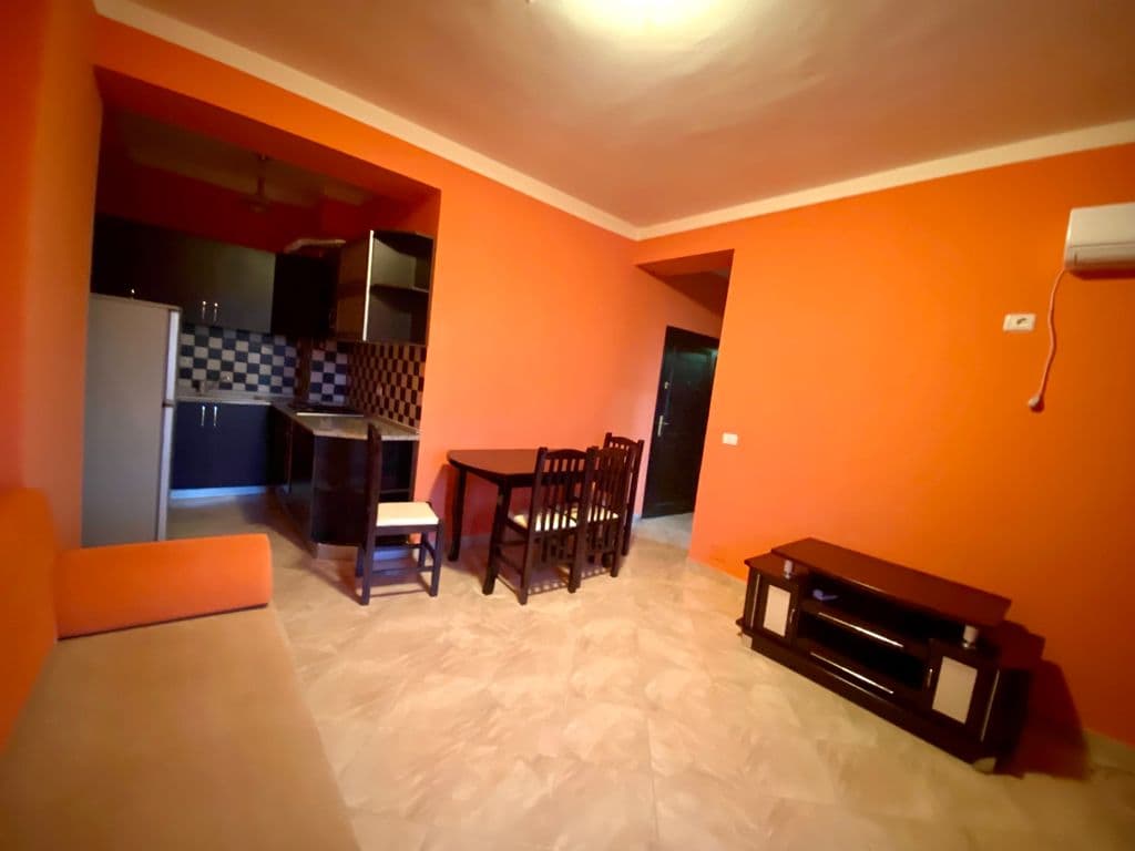 SHITET APARTAMENT 1+1 PRANE HOTEL EMPIRE, PLAZH, DURRES. 4