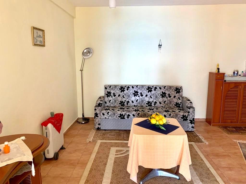 SHITET APARTAMENT 2+1 ME PAMJE NGA DETI PRANE HOTEL ADRIATIK, PLAZH, DURRES. 3