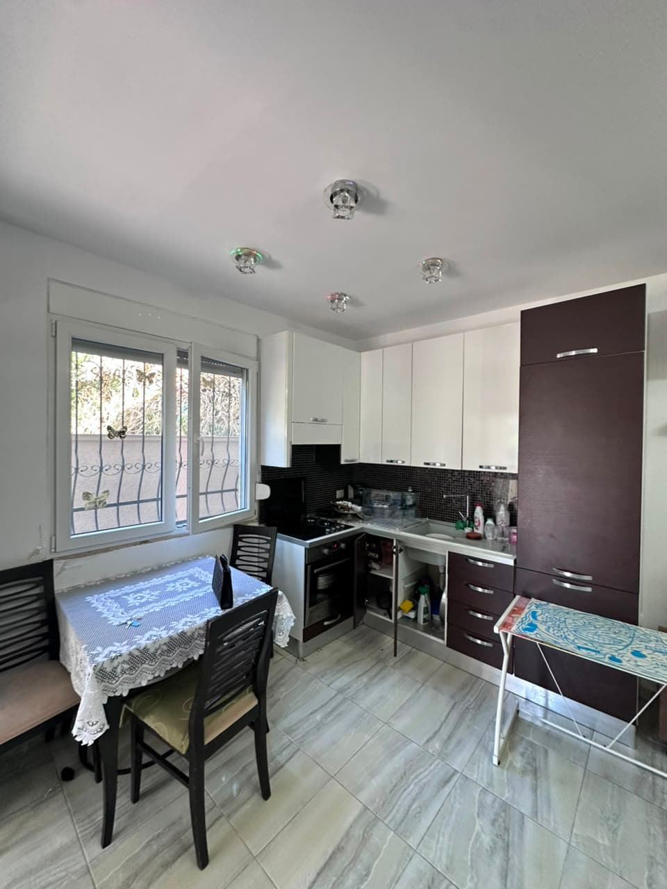 SHITET DUPLEX PRANE SHKOLLES ITALIANE, VOLLGA, DURRES