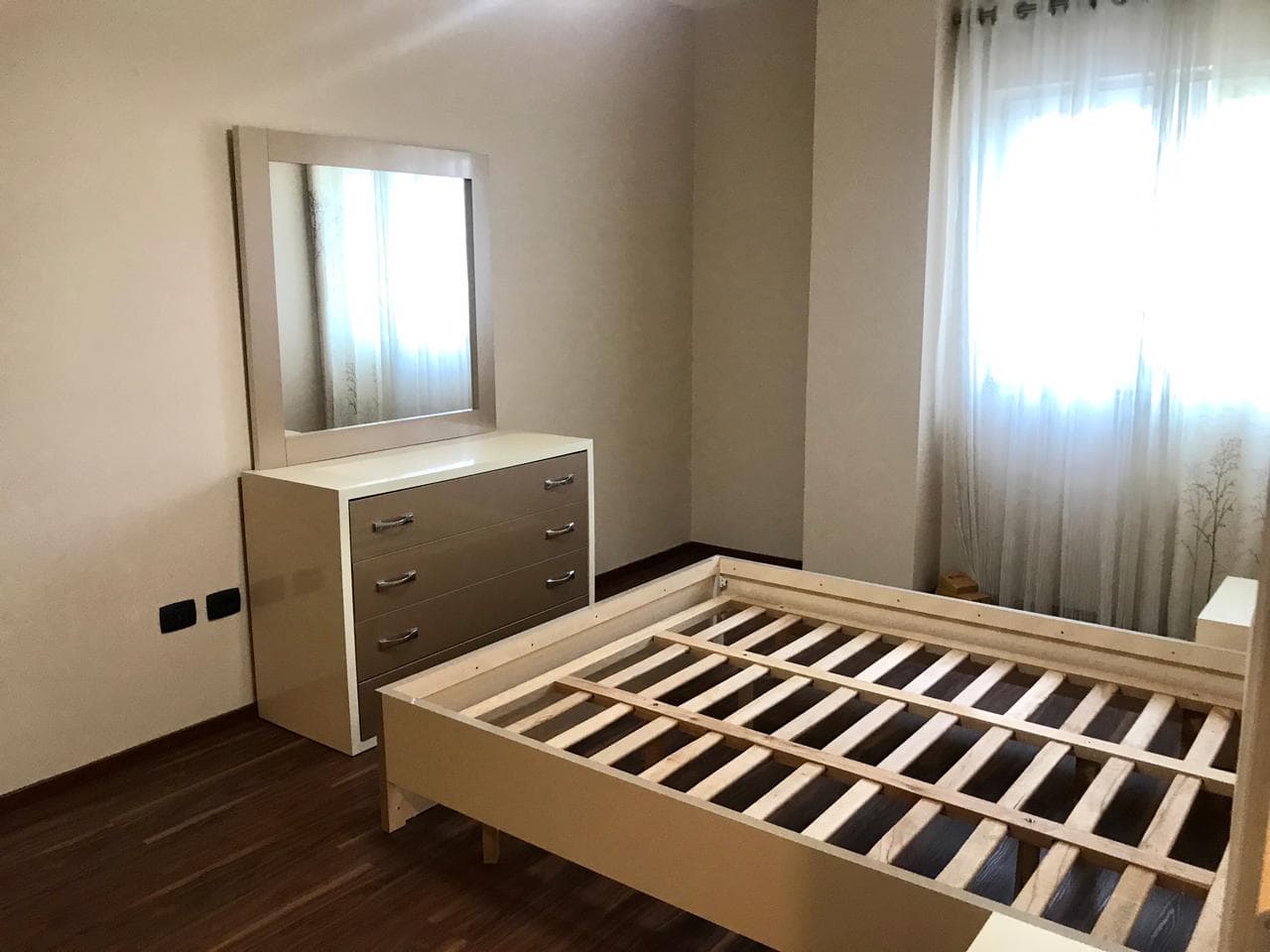 SHITET APARTAMENTI 2+1 PRANE RESTORANT DELUX, PLAZH, DURRES. 4