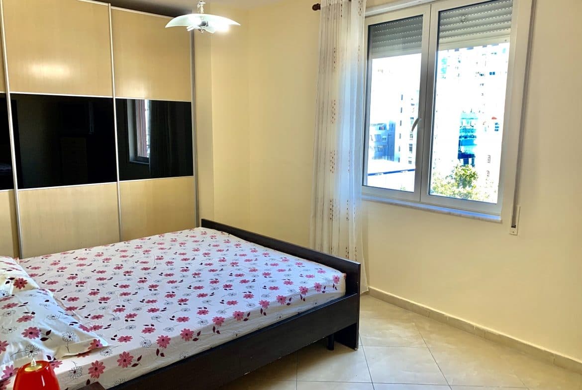 JEPET ME QERA APARTAMENT 2+1 NE VOLLGA,DURRES!