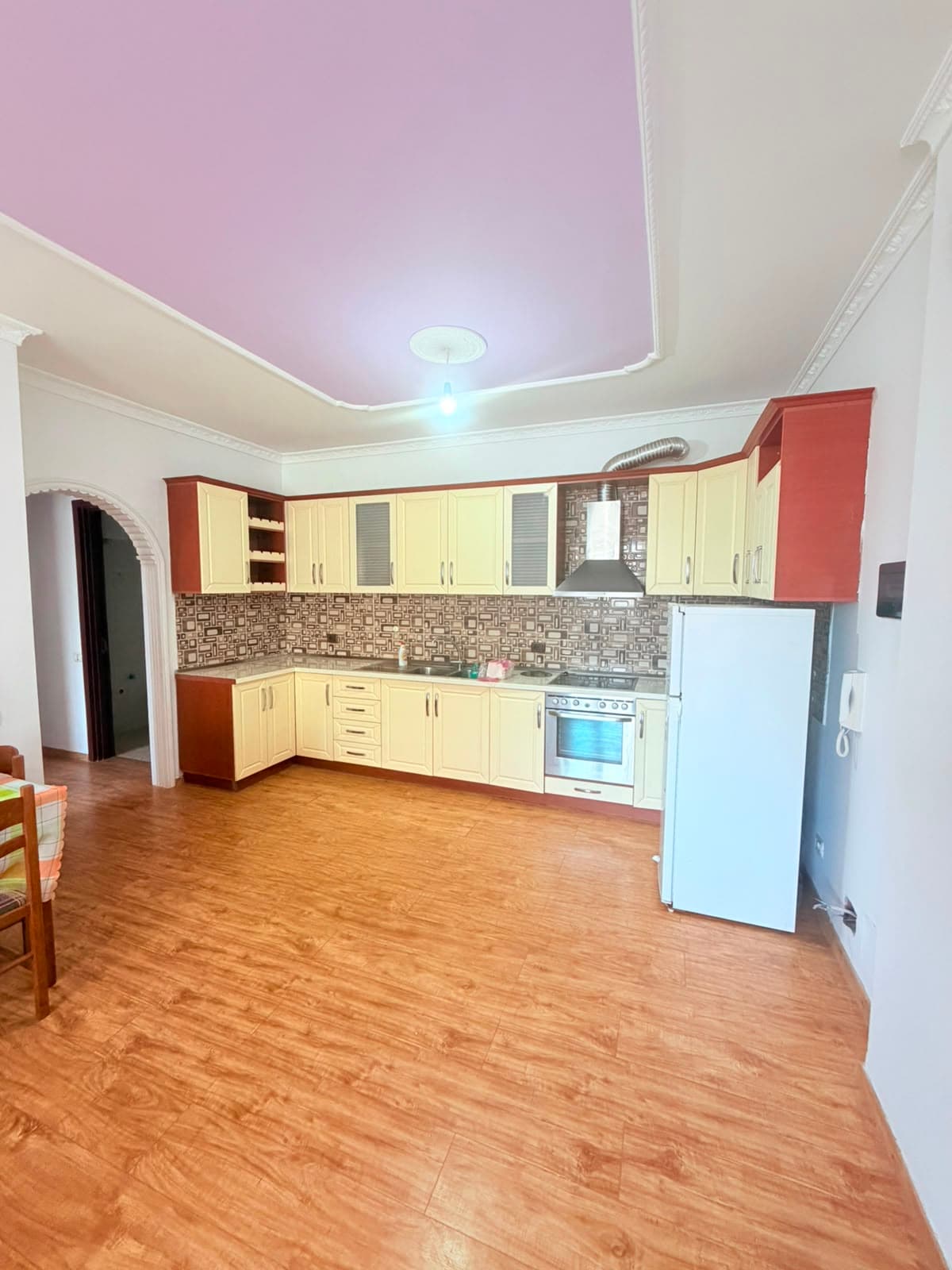 JEPET ME QERA APARTAMENT 2+1+2 SPITALI RAJONAL,DURRES 2