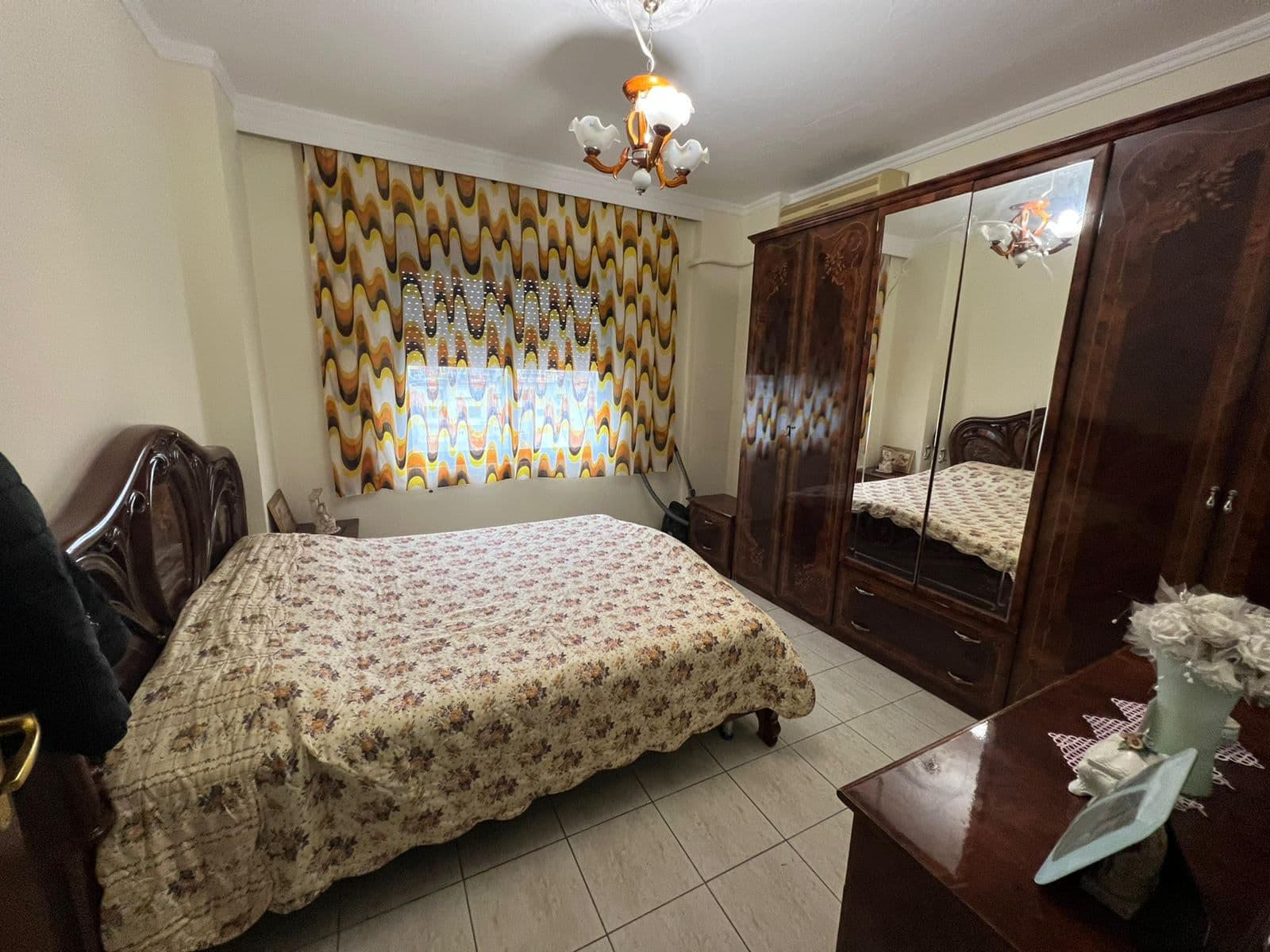 SHITET APARTAMENT 2+1 LAGJA 6 PRANE ISH RAJONIT,DURRES. 4
