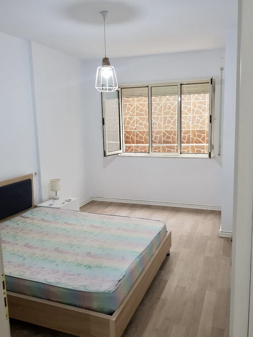JEPET ME QERA APARTAMENT 2+1 MBAS PREFEKTURES, DURRES. 3