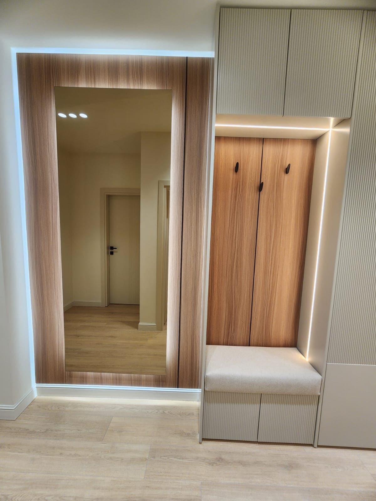 SHITET APARTAMENT 1+1 PRANE MARKET SPAR PLAZH, DURRES 2