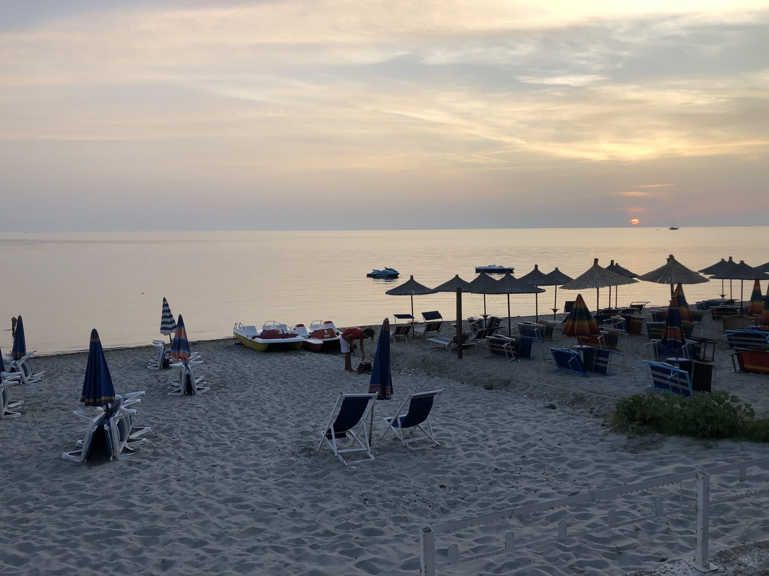 SHITET TRUALL BREGDET NE ZONEN E CURRILAVE,DURRES! 4