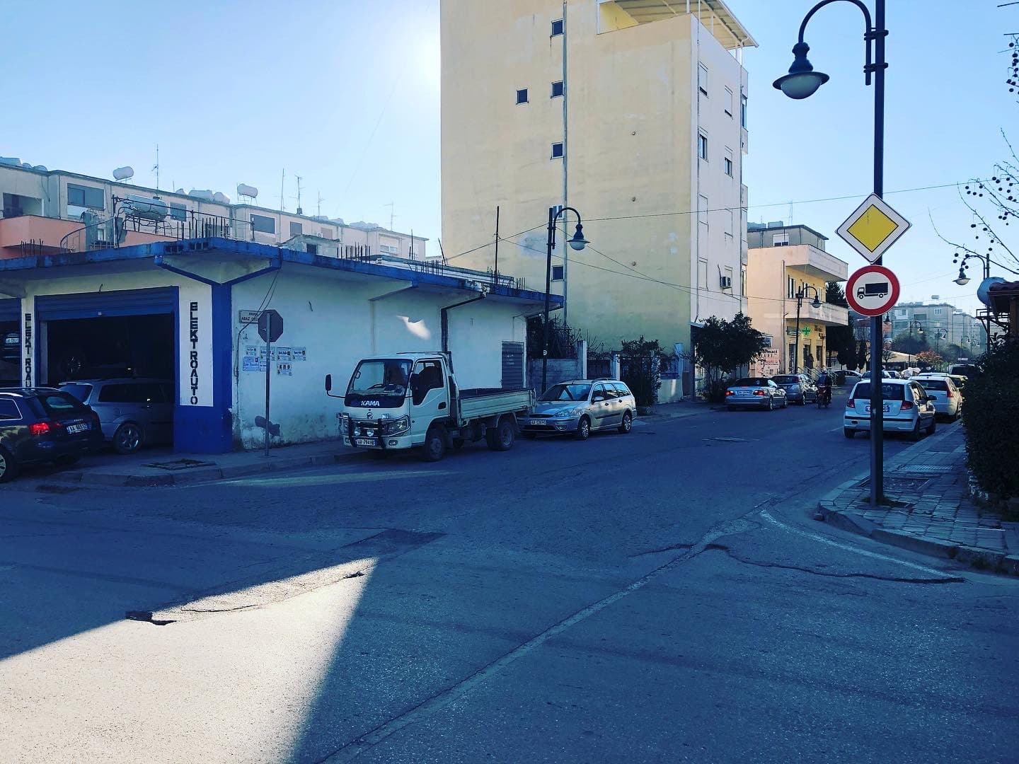 SHITET GODINE 1 KATESHE PRANE KRYQIT KUQ,DURRES! 3