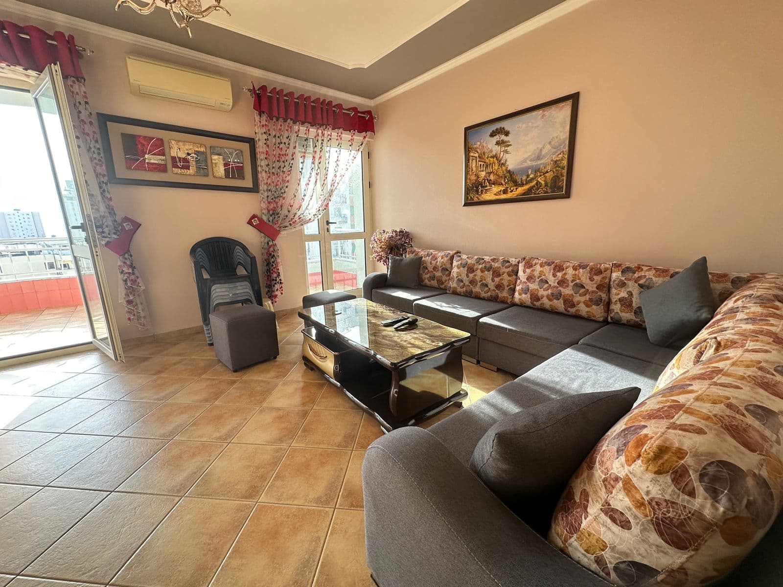 JEPET APARTAMENT ME QERA 2+1 BASHKIA,DURRES 2