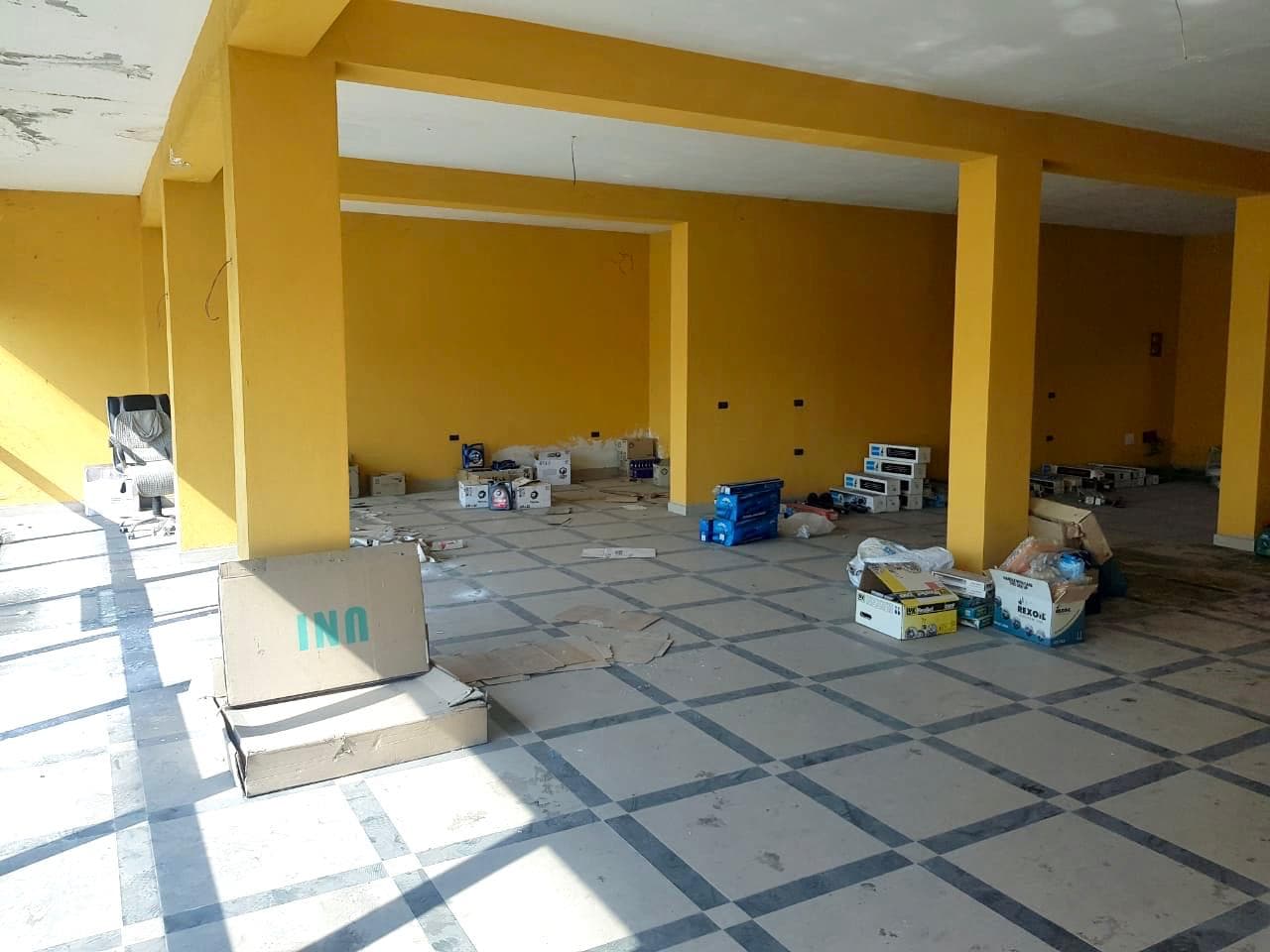 JEPET ME QERA AMBIENT BIZNESI,SHKOZET TEK KTHESA AIBES,DURRES.