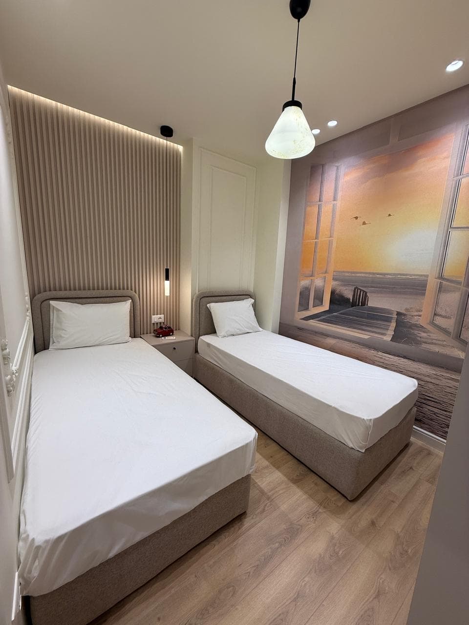 SHITET APARTAMENT 2+1 HEKURUDHA PLAZH DURRES 4