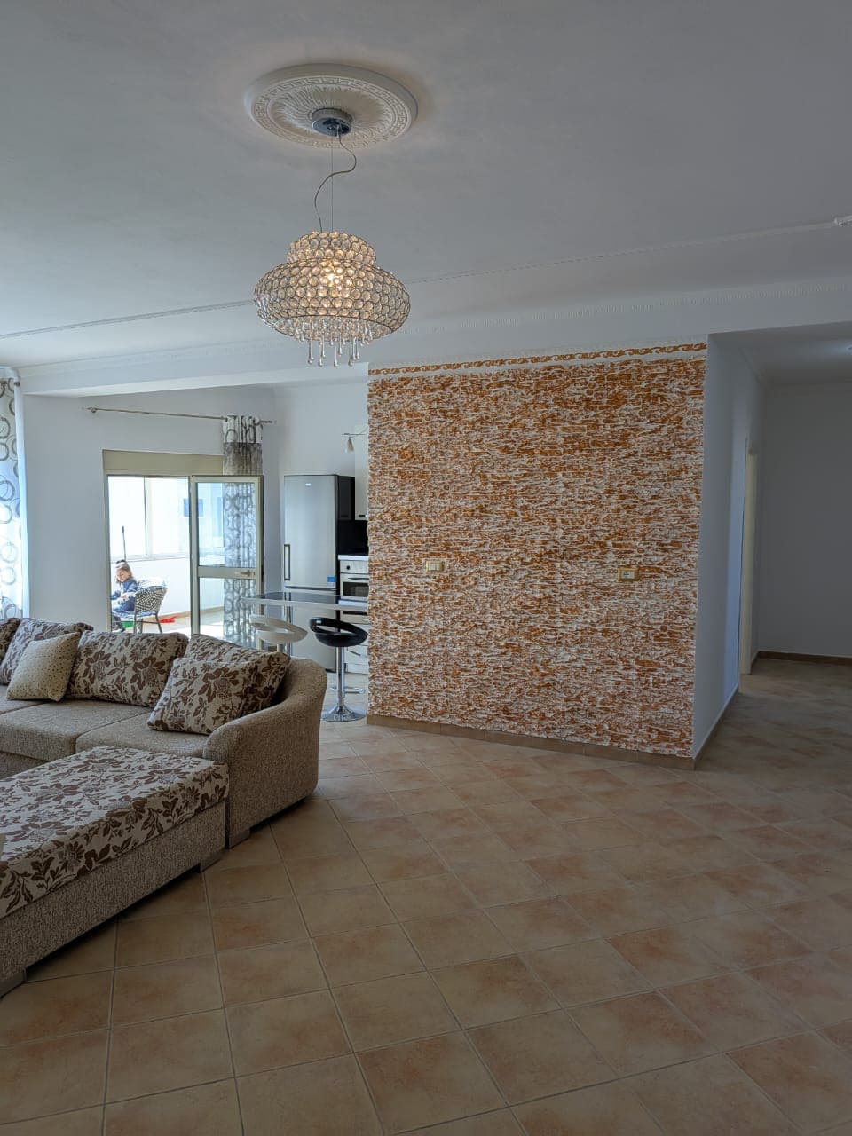 JEPET ME QERA APARTAMENT 3+2 PRANE KRYQIT TE KUQ, DURRES