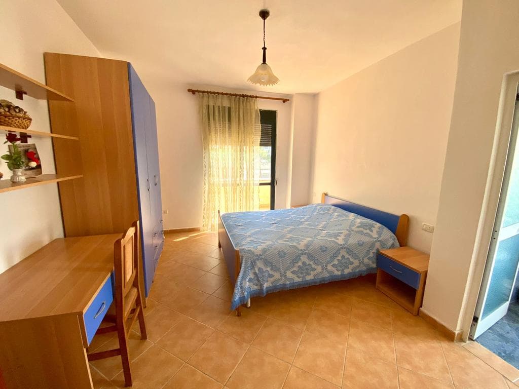 SHITET APARTAMENT 1+1 PRANE HOTEL MAJESTIC GOLEM,DURRES. 2
