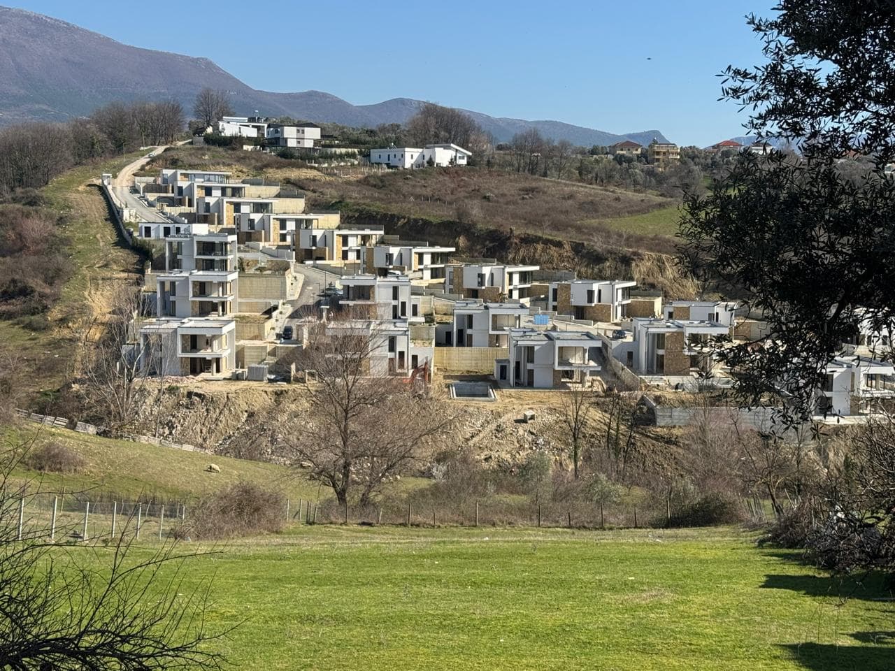 SHITET VILE 2-KATESHE NE ZONEN E FARKES, TIRANE 2