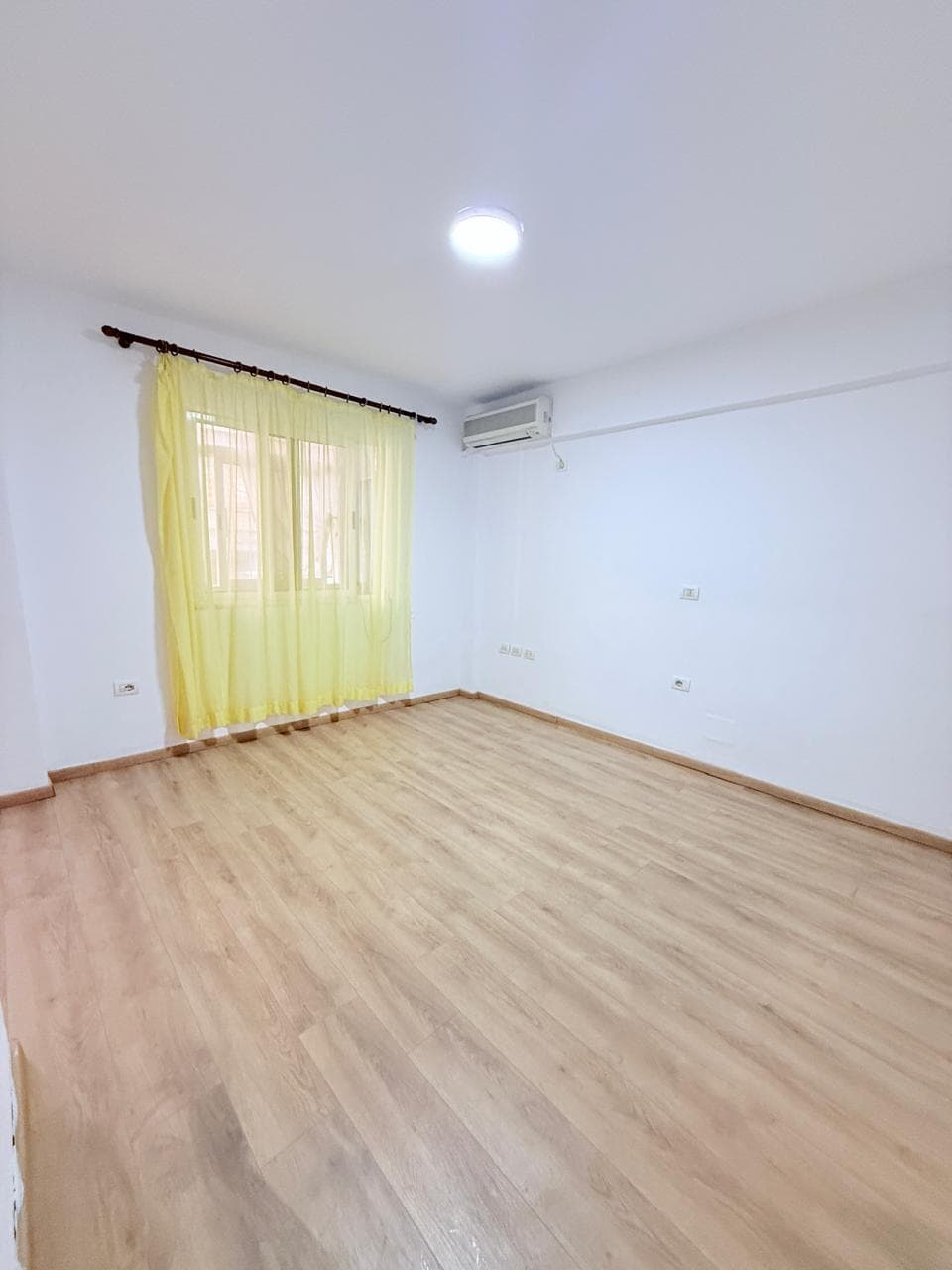 JEPET ME QERA AMBIEMT BIZNESI ZONA TATIMET DURRES 4