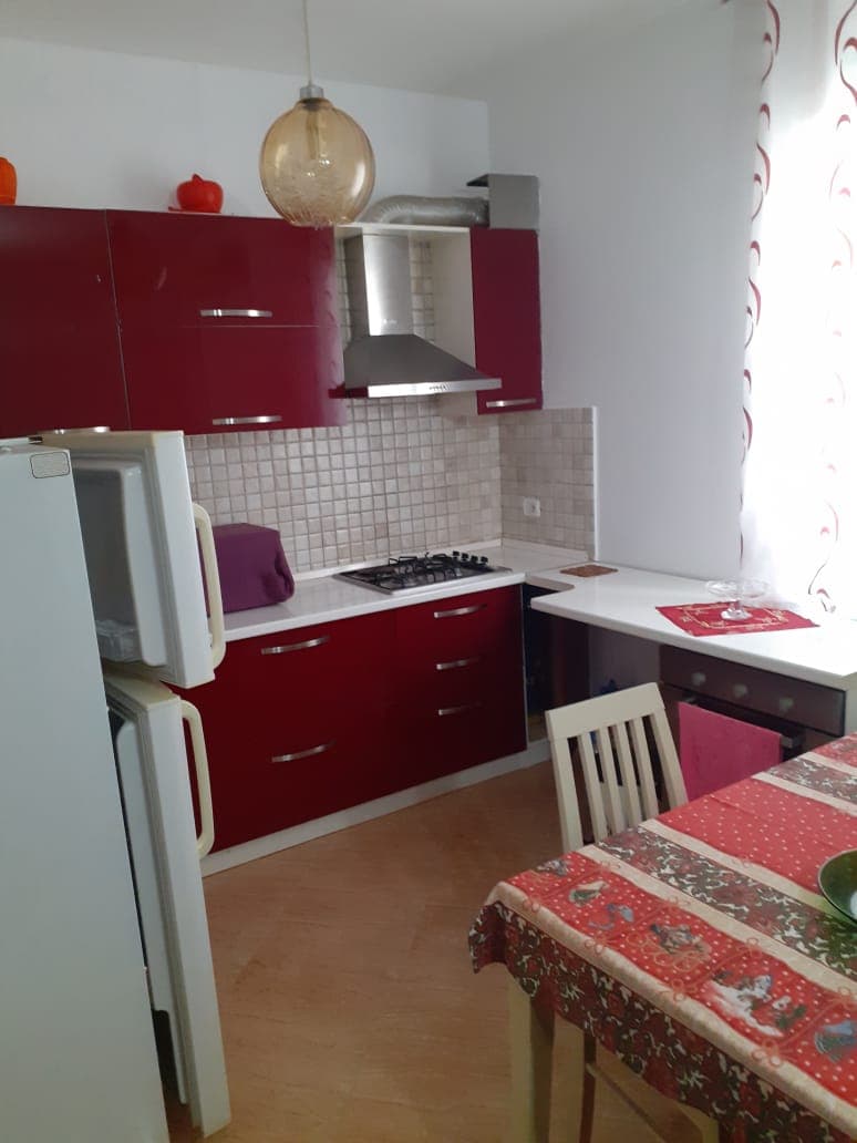 SHITET APARTAMENT 3+1 PRANE KOPSHTIT SOTIR NOKA,DURRES. 2
