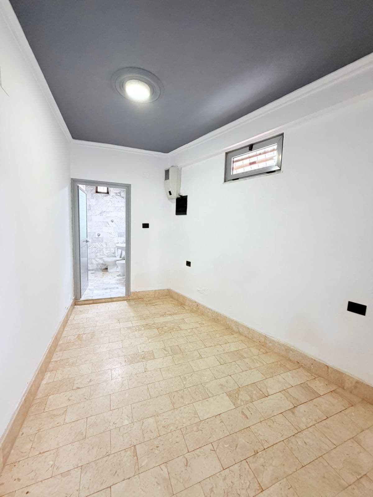 JEPET ME QERA AMBIENT BIZNESI, PRANE SHKOLLES QEMAL MICI, DURRES 4