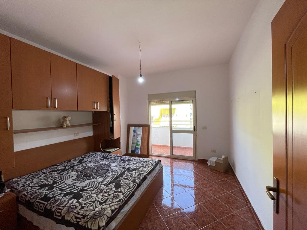 SHITET APARTAMENT 2+1 PRANE KOPSHTIT SOTIR NOKA,DURRES. 2