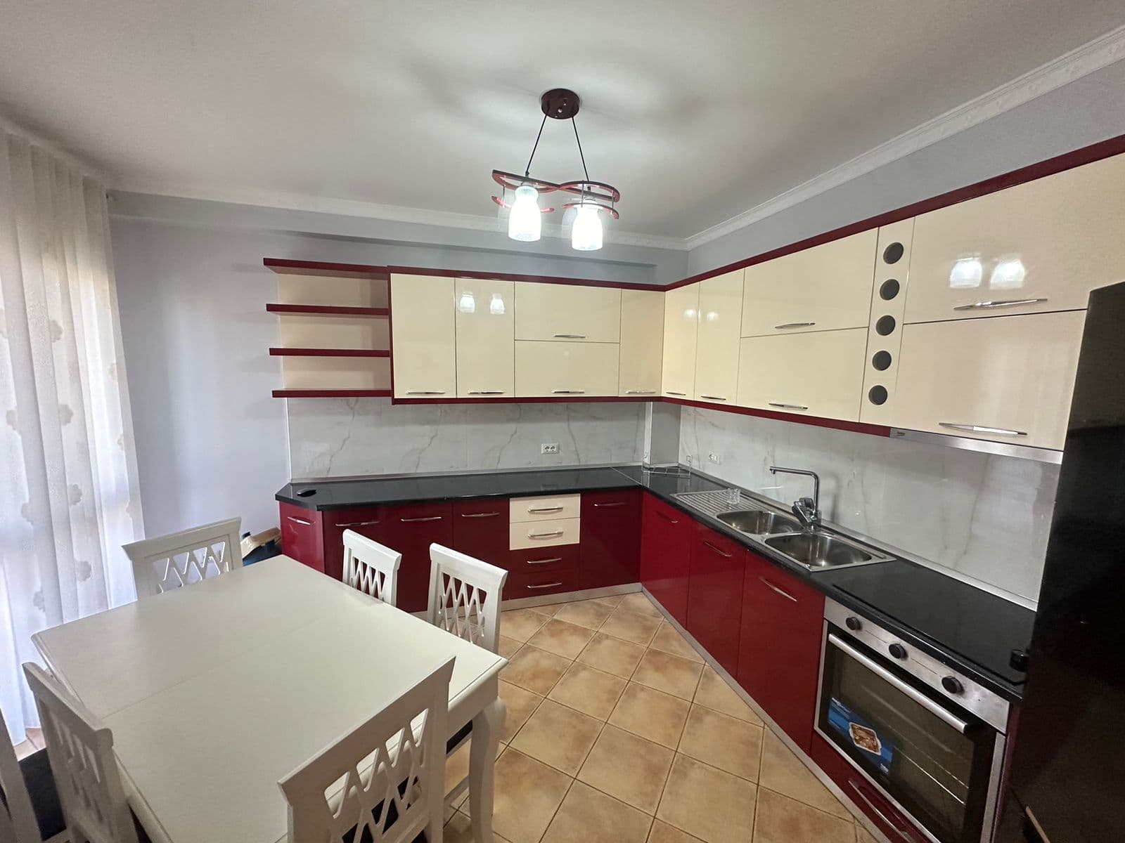 JEPET APARTAMENT ME QERA 2+1 BASHKIA,DURRES 2