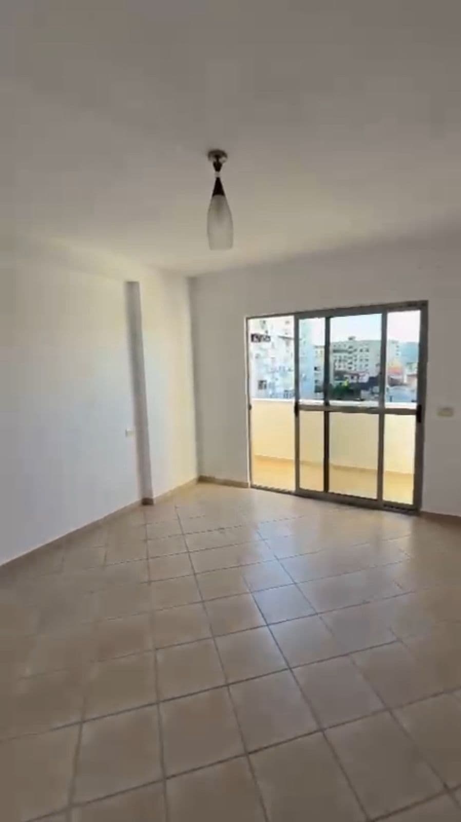 SHITET APARTAMENT 2+1+VERANDE, RROTA E KUQE PLAZH, DURRES. 3