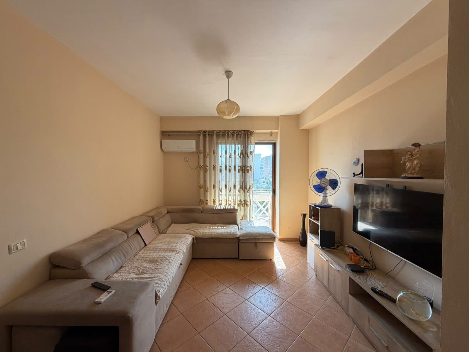 JEPET ME QERA APARTAMENT 2+1 RRUGA E FRIGORIFERIT, PLAZH, DURRES 3