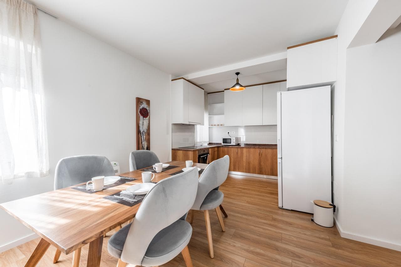 JEPET APARTAMENT ME QERA 1+1 DURRES 2