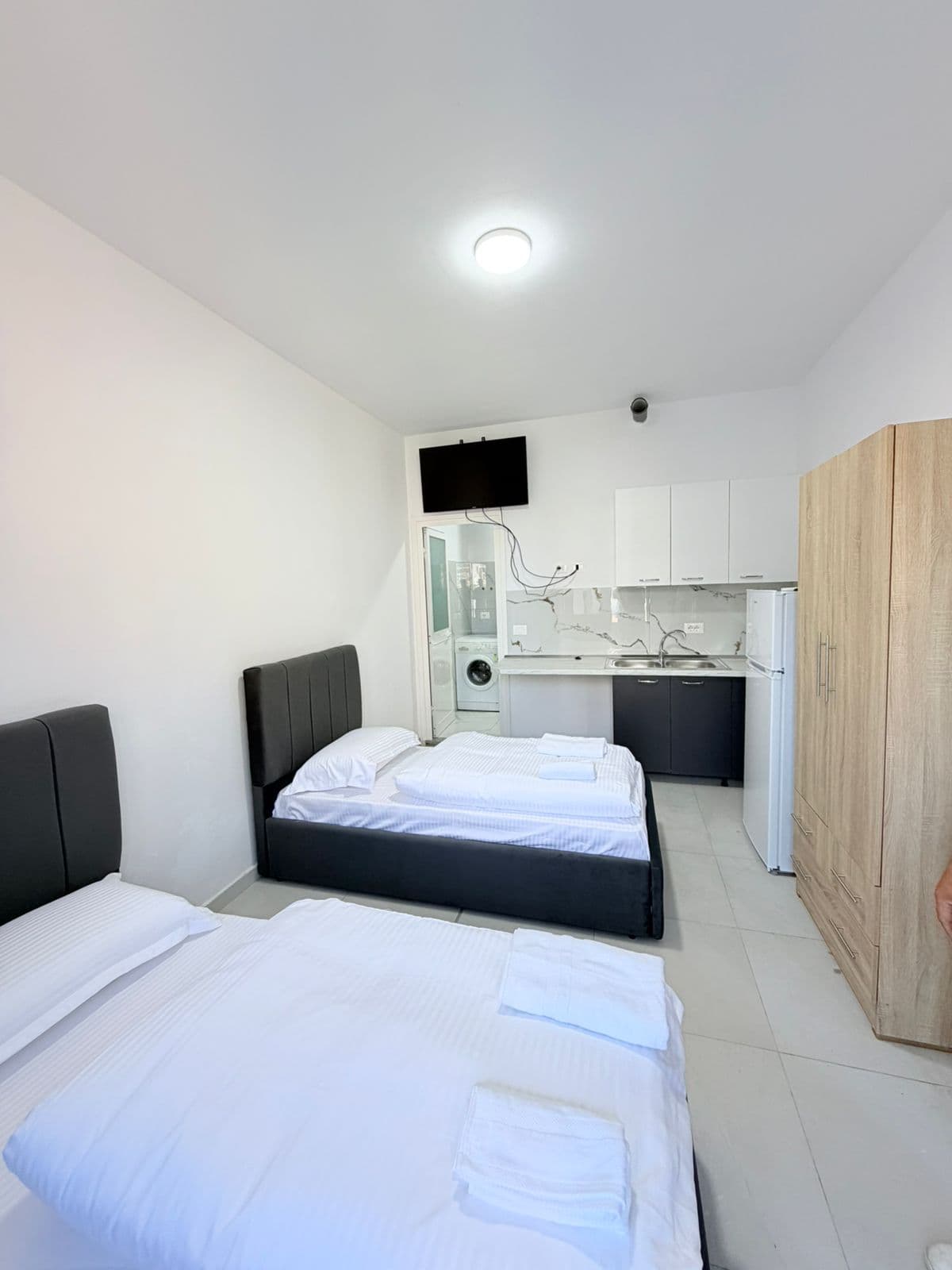 JEPEN ME QERA 5 GARSONIERE PRANE SHKOLLES EFTALI KOCI, DURRES 2