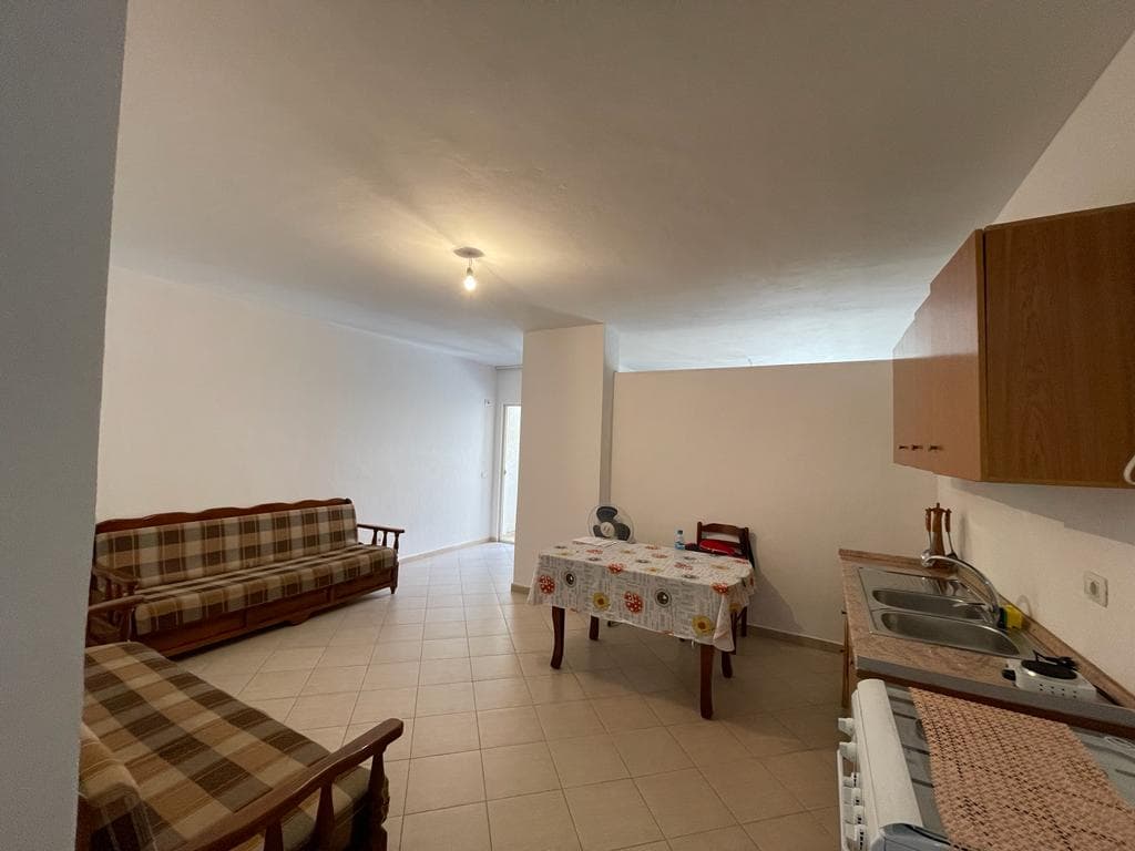 SHITET APARTAMENT 1+1 SHKEMBI I KAVAJES,DURRES. 3