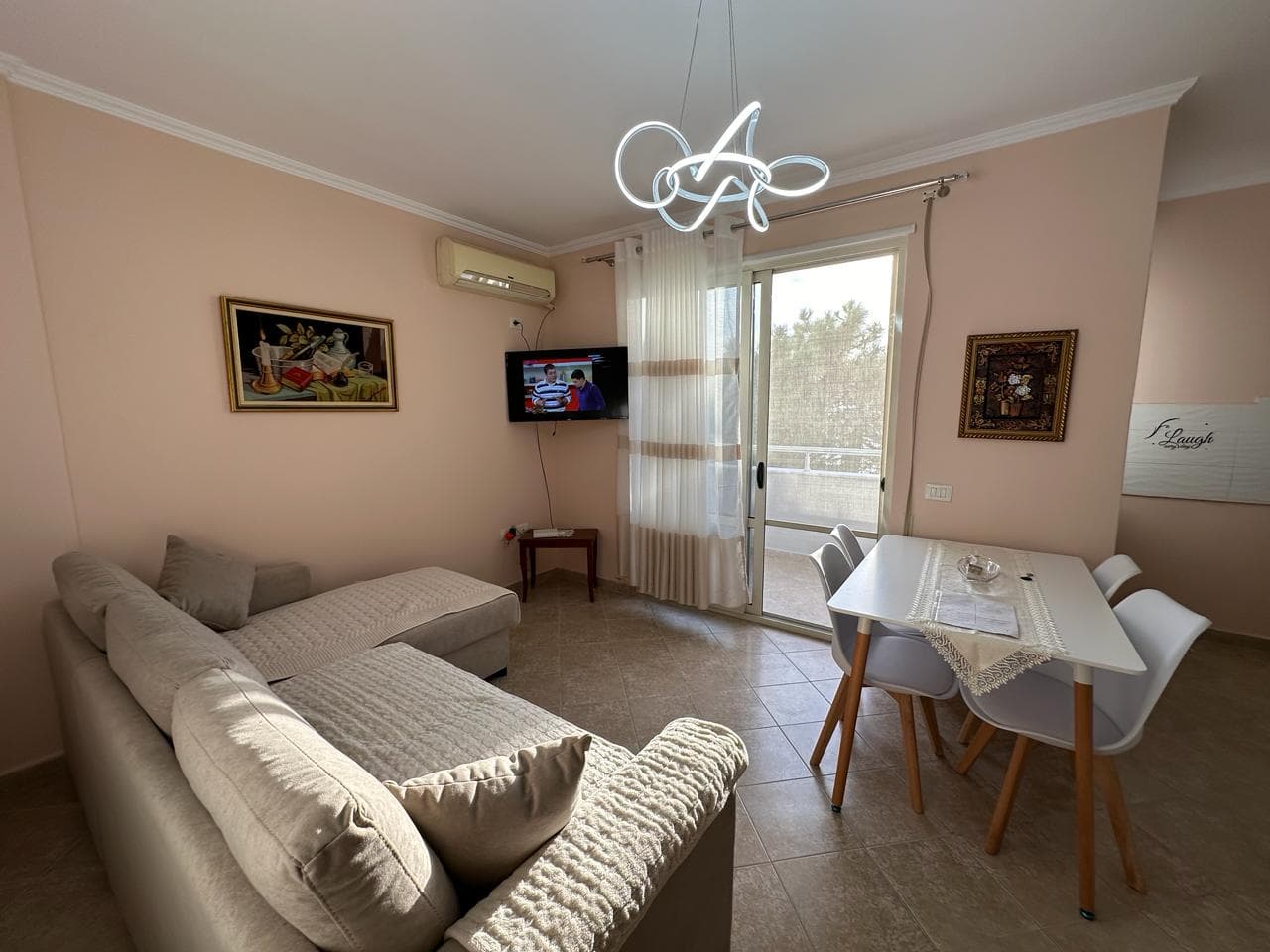SHITET APARTAMENT VIJE E PARE 1+1, SHKEMBI I KAVAJES, DURRES.