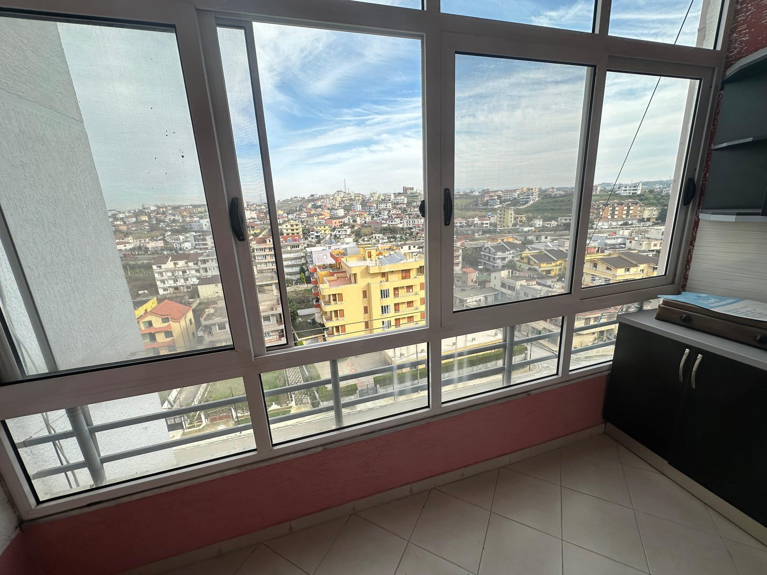 JEPET ME QERA APARTAMENT 1+1, ILIRIA PLAZH, DURRES. 4