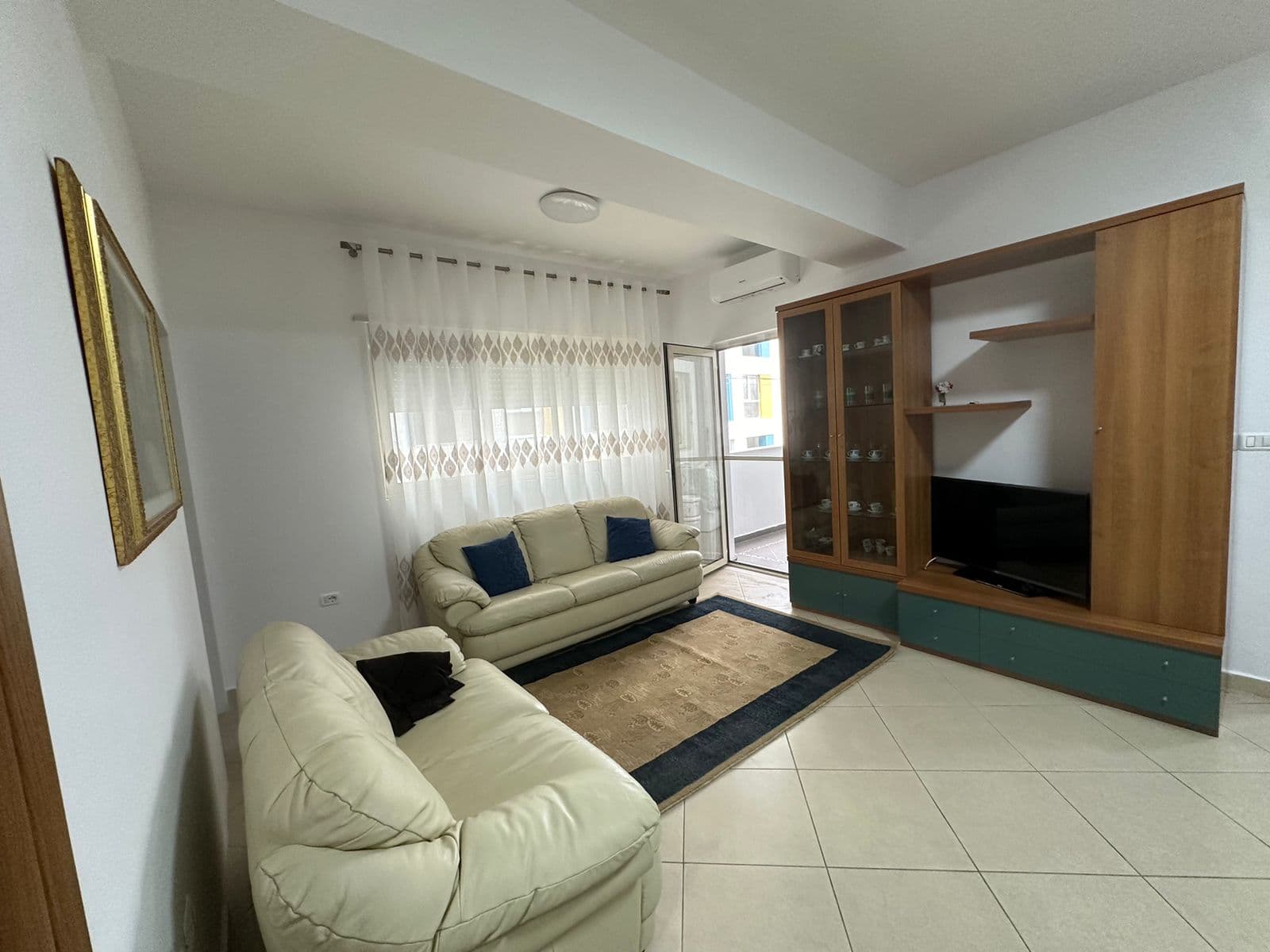 JEPET APARTAMENT ME QERA 1+1 UJESJELLESI,DURRES