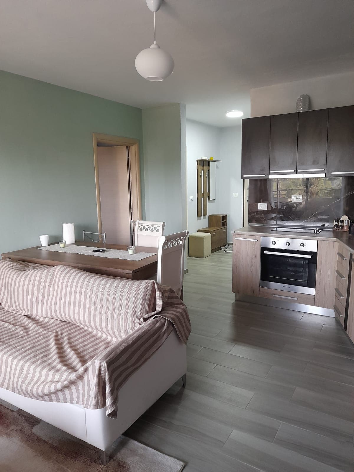 SHITET APARTAMENT 1+1 PRANE HOTEL DOLCE VITA, GOLEM, DURRES. 4