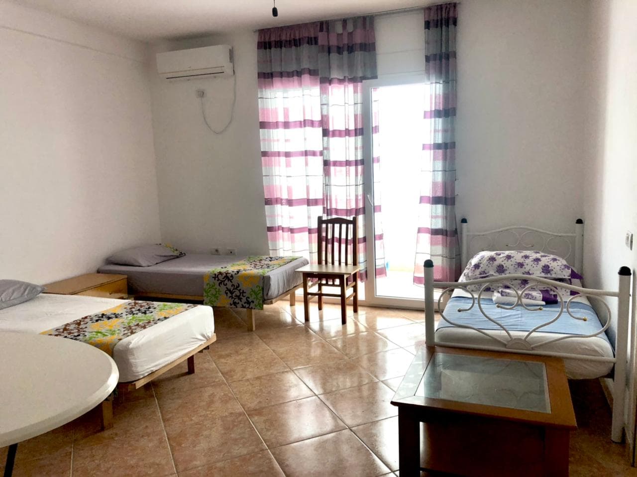 SHITET APARTAMENT 1+1 PRANE SHKEMBIT TE KAVAJES, DURRES. 2