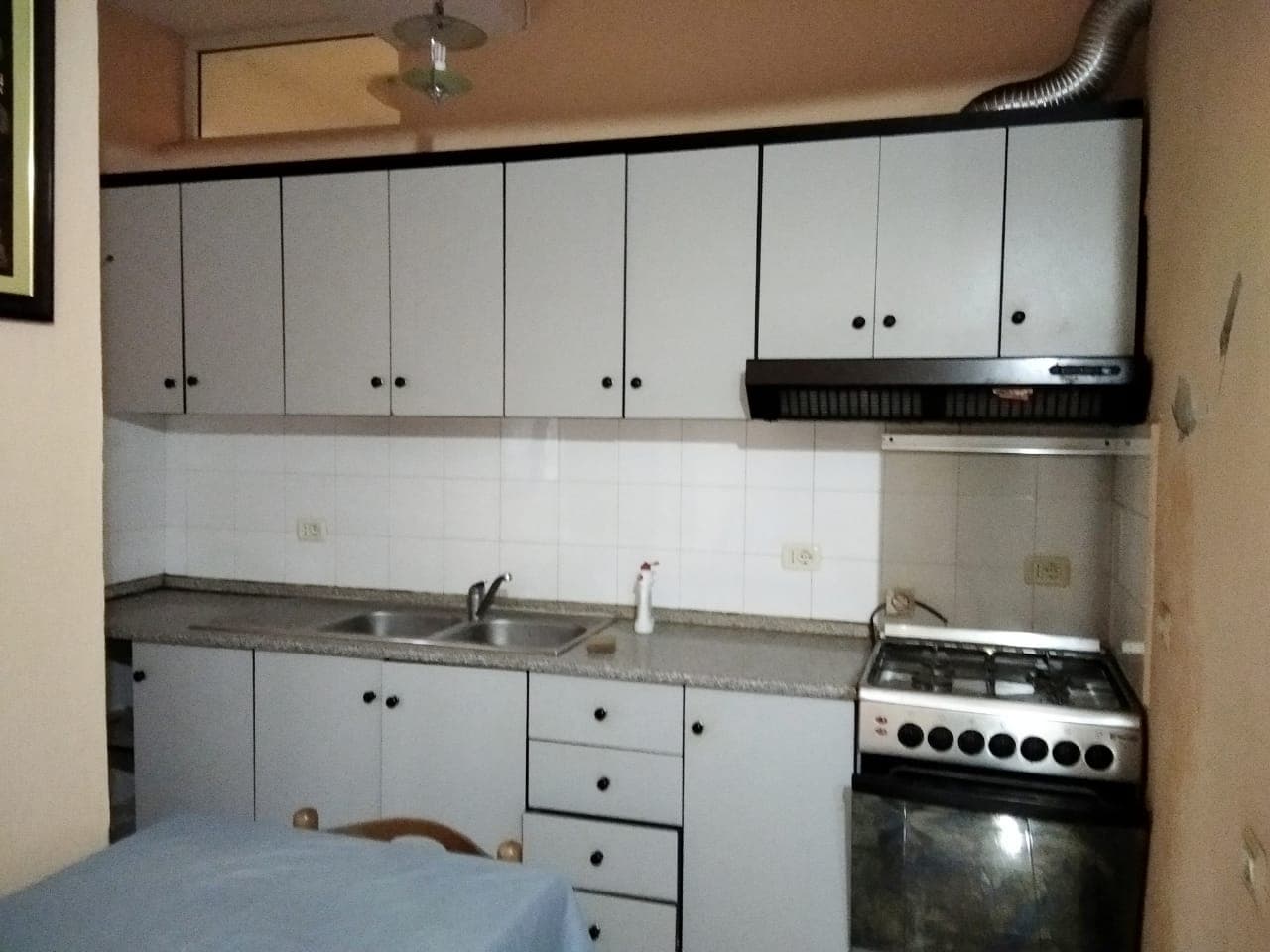 SHITET APARTAMENT 2+1 RRUGA AHMET DAKLI,LAGJA 17,DURRES. 2
