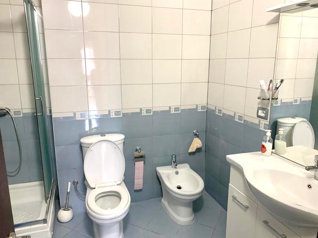 JEPET ME QERA APARTAMENT 2+1 LAGJA 5, RRUGA MUJO ULQINAKU DURRES!